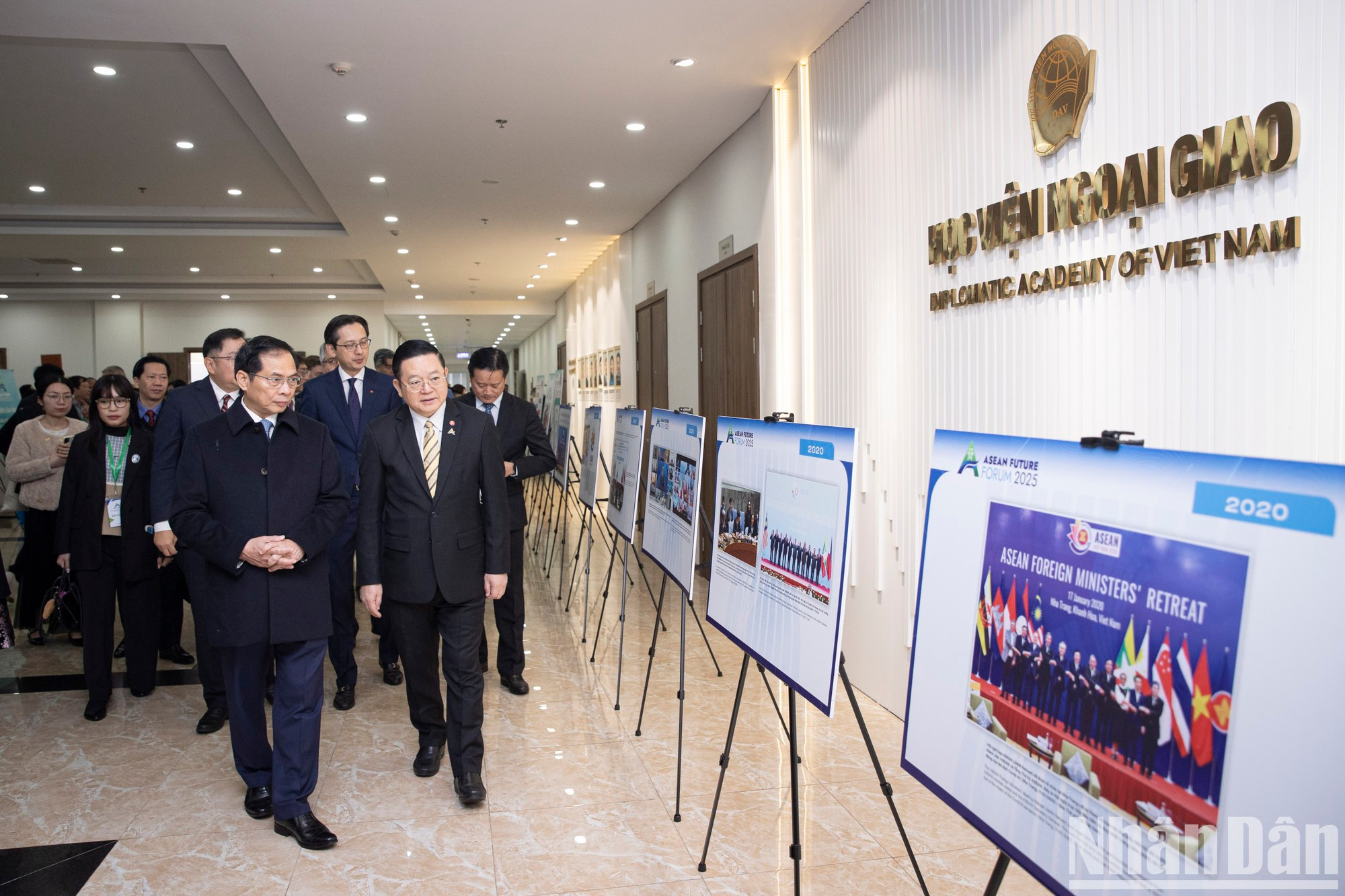 Форум, впервые проведенный в апреле 2024 года в Ханое, был успешным, привлек широкое внимание и поддержку со стороны стран-членов АСЕАН и международного сообщества. Форум, впервые проведенный в апреле 2024 года в Ханое, был успешным, привлек широкое внимание и поддержку со стороны стран-членов АСЕАН и международного сообщества.