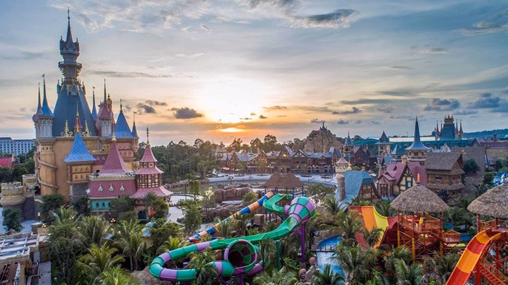 Красочный тематический парк Vinwonders Фукуок. Фото: Vinwonders