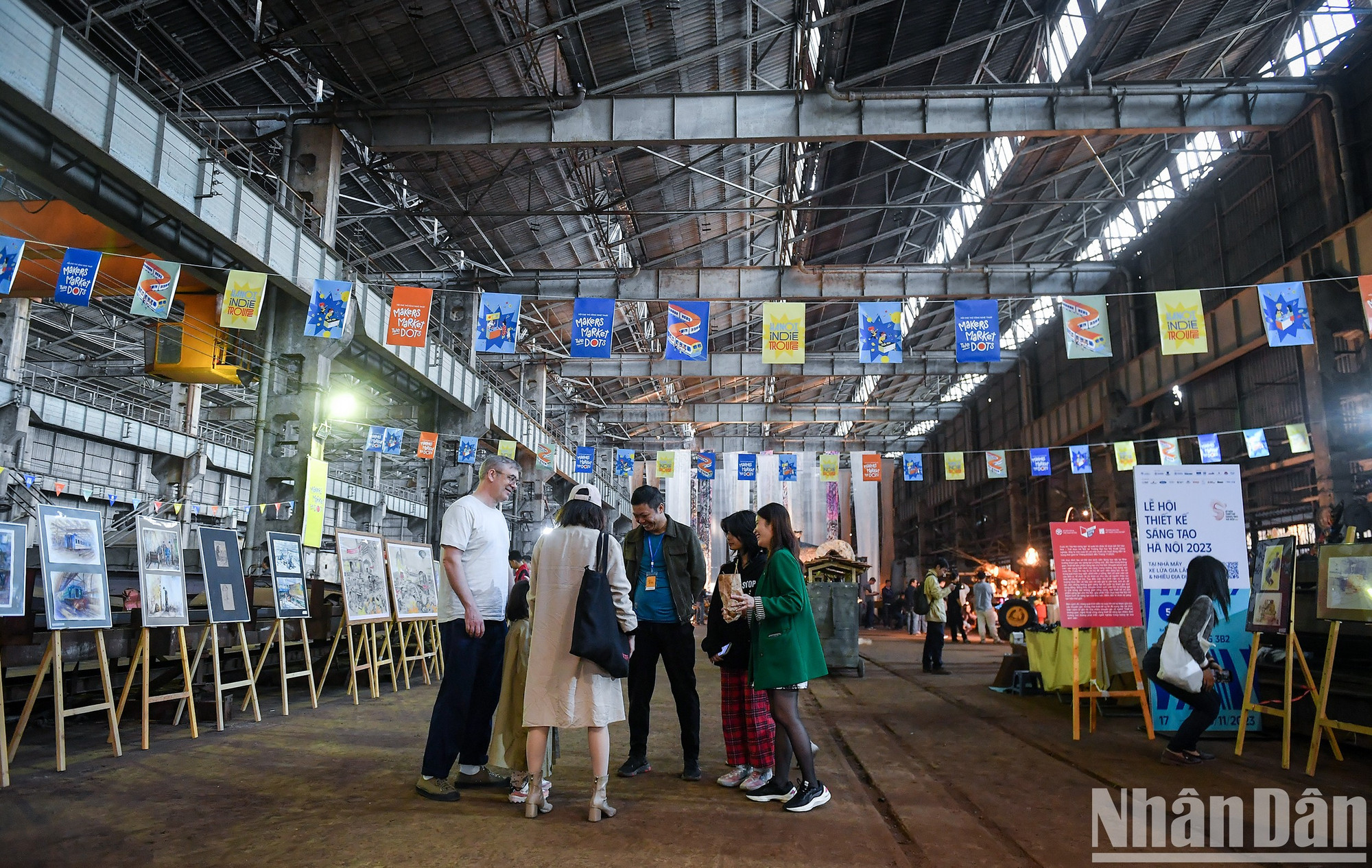 Выставочное пространство для работ конкурса по быстрому дизайну.