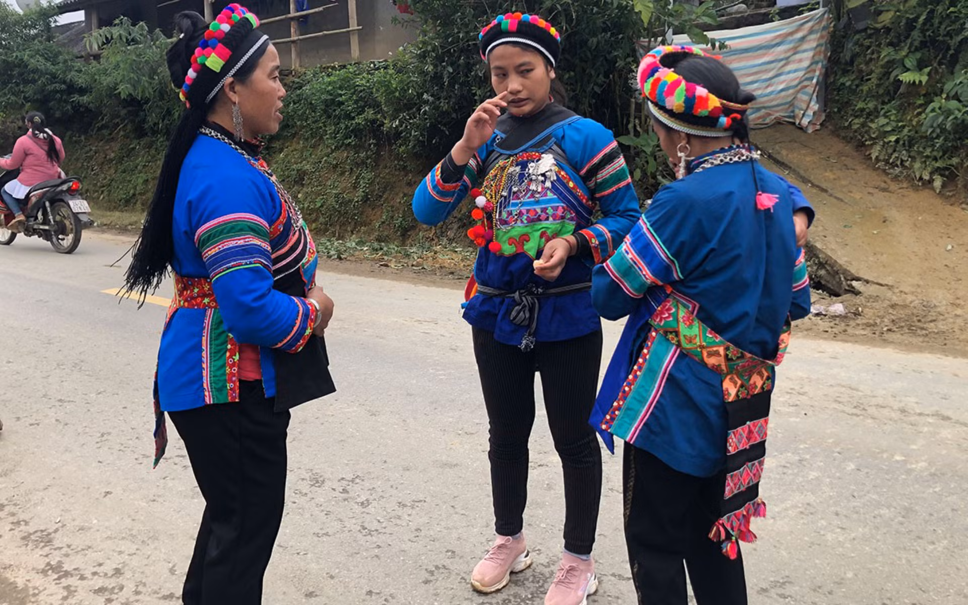 Женщины народности Фула. Фото: Тует Лоан