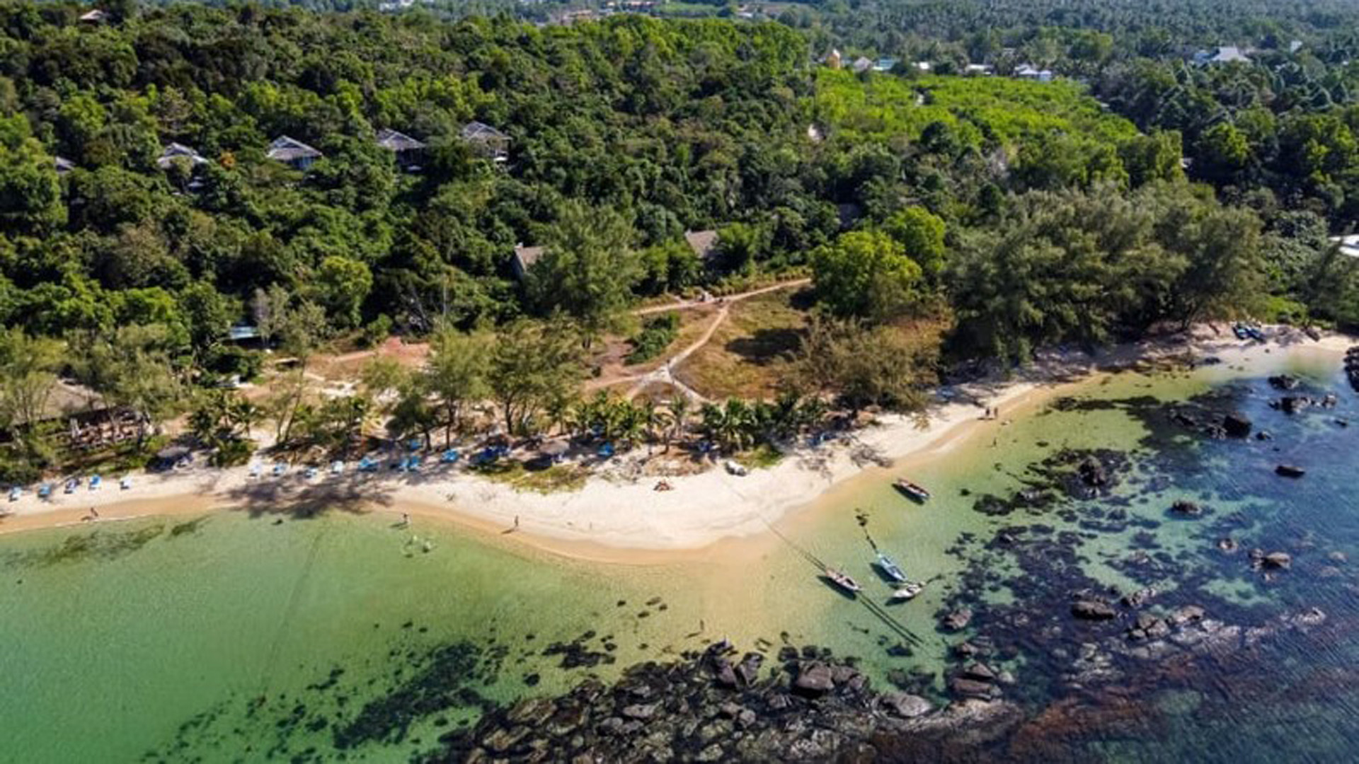 Вид сверху на пляж Онгланг. Фото: Alamy Stock Photo/The Week