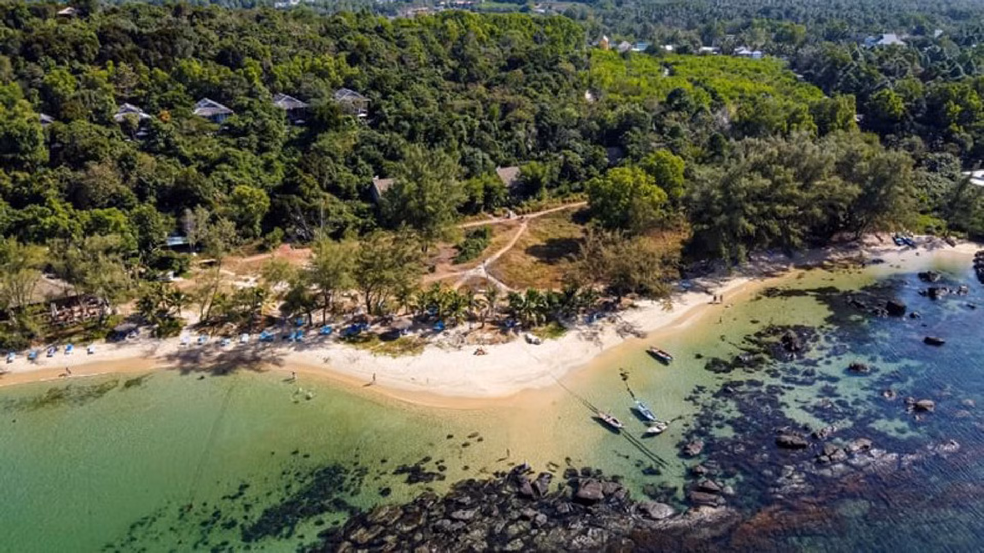 Вид сверху на пляж Онгланг. Фото: Alamy Stock Photo/The Week