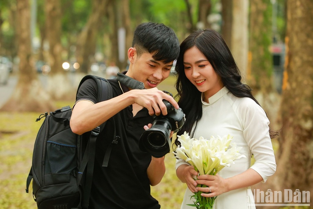 Это также возможность для фотографов сделать красивые фотографии. Это также возможность для фотографов сделать красивые фотографии.