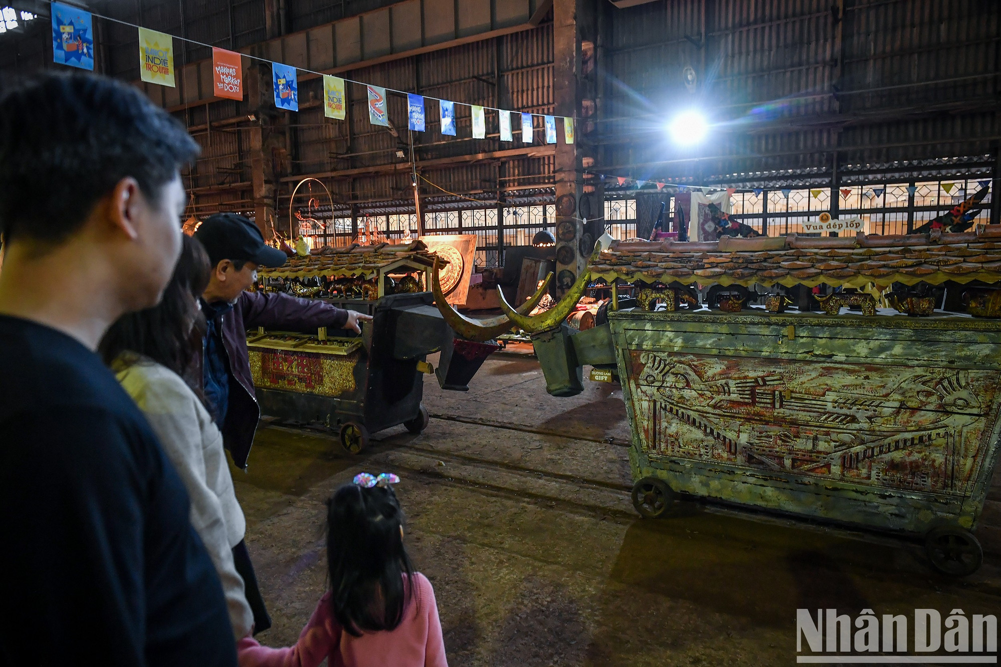 Каждая представленная здесь работа представляет собой «картину» на тему природы.