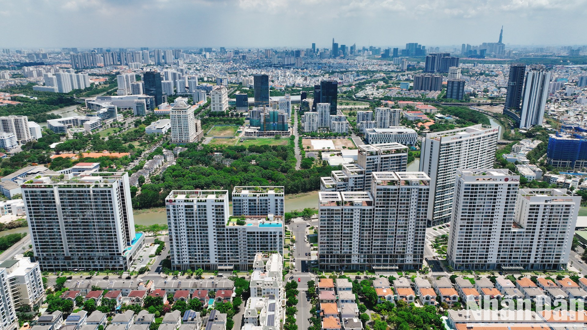 Городской район Фумихынг (район 7) является первым образцовым городским районом страны.