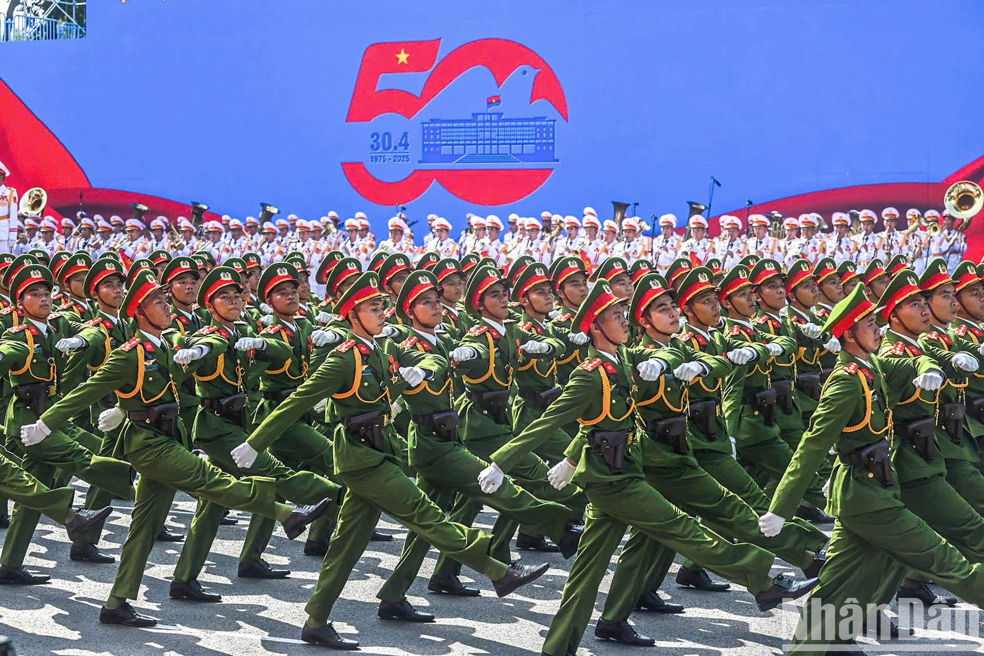 В генеральной репетиции государственного уровня приняли участие 38 парадных коробок вооруженных сил (25 коробок армии и сил народной самообороны, 13 коробок сил общественной безопасности) и 12 коробок, представляющих общественные организации. В генеральной репетиции государственного уровня приняли участие 38 парадных коробок вооруженных сил (25 коробок армии и сил народной самообороны, 13 коробок сил общественной безопасности) и 12 коробок, представляющих общественные организации.