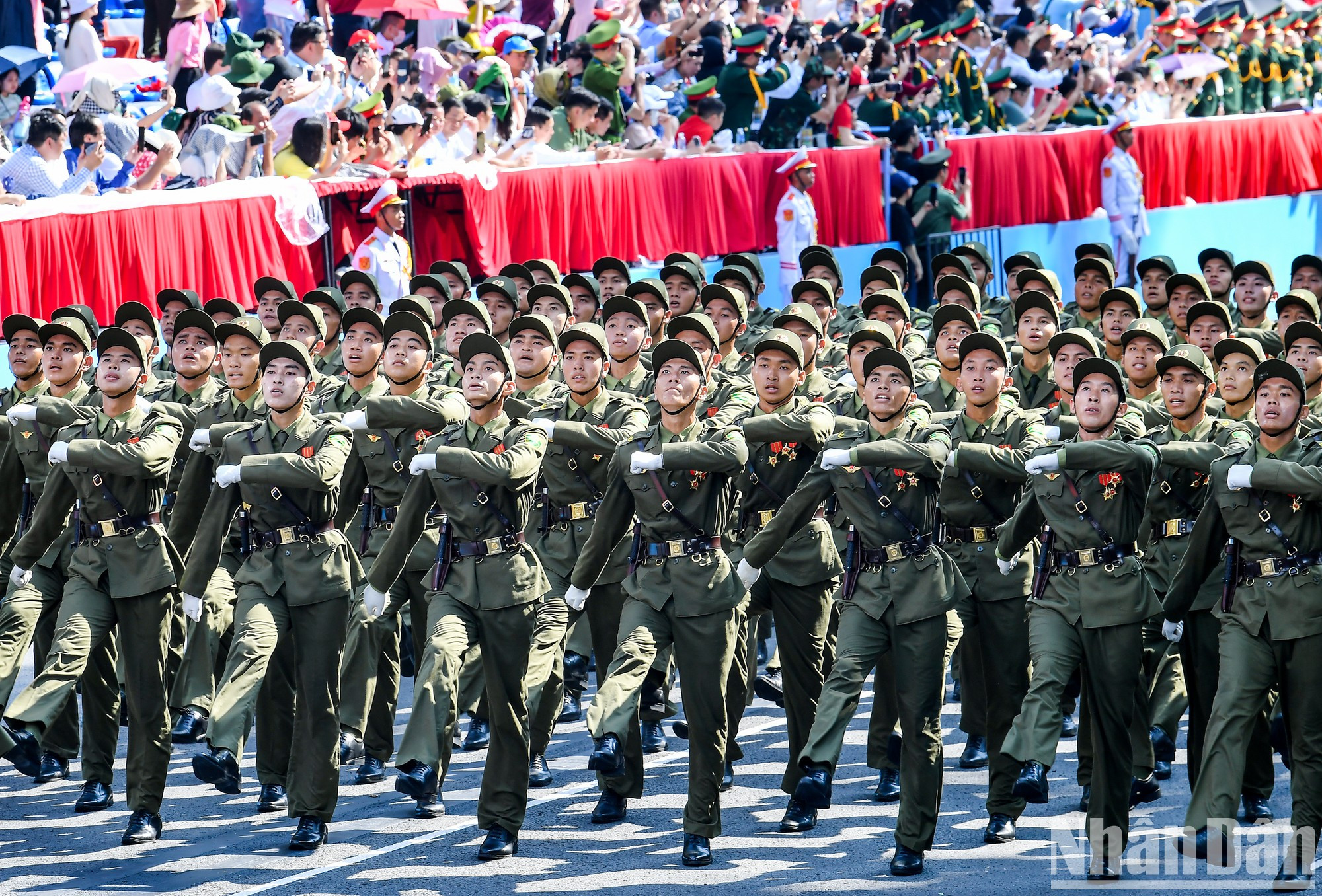 Парадная коробка сил обеспечения общественного порядка. Парадная коробка сил обеспечения общественного порядка.