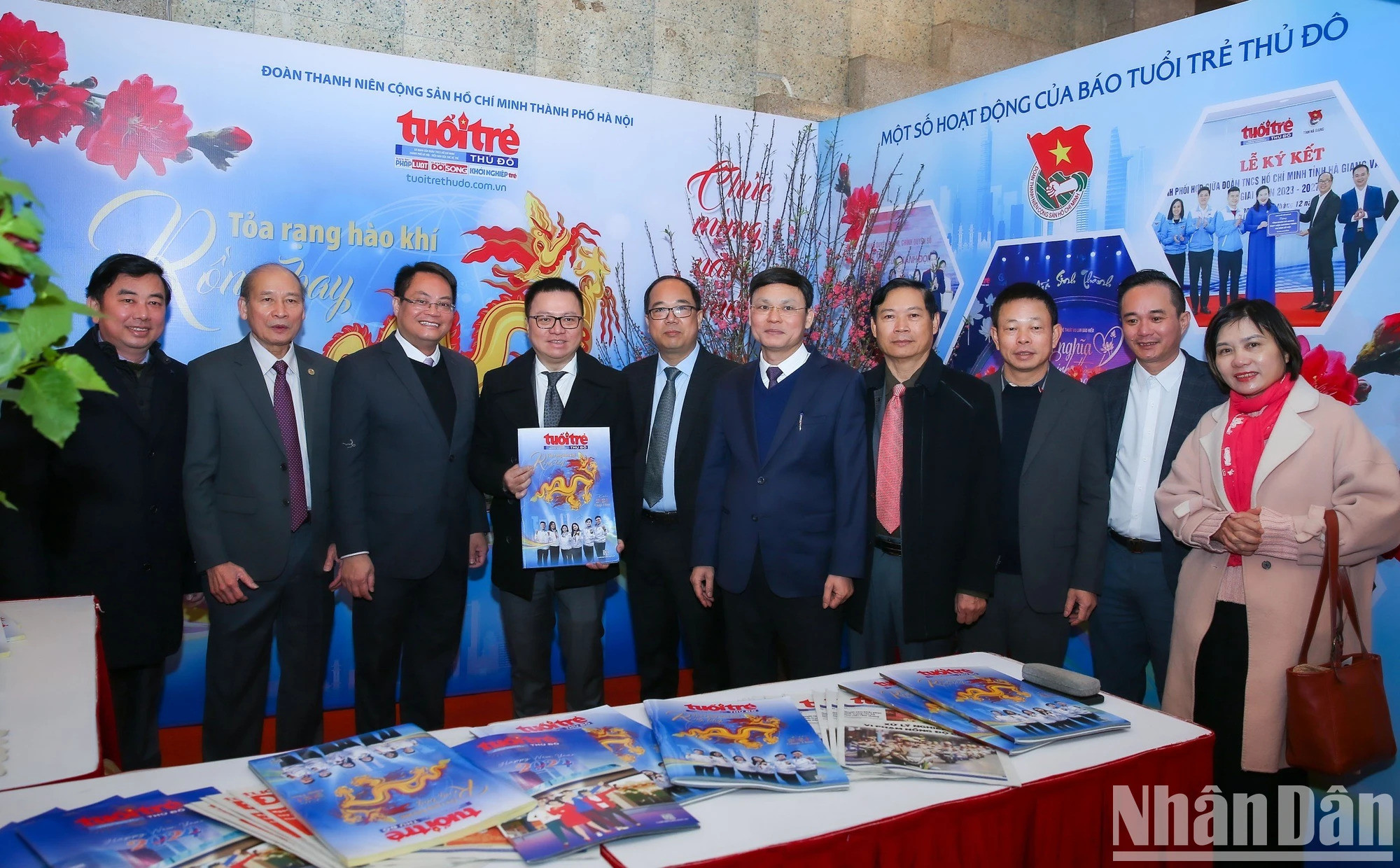 Выставочный стенд газеты «Туойче». Выставочный стенд газеты «Туойче».