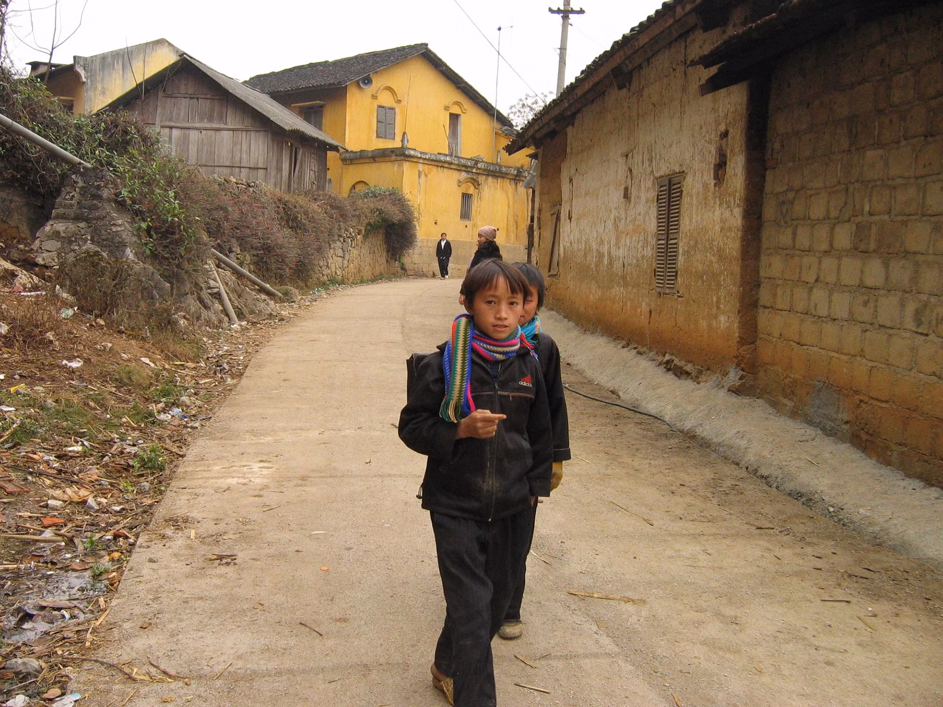 Дети Хмонг в Донгване провинции Хажанг.