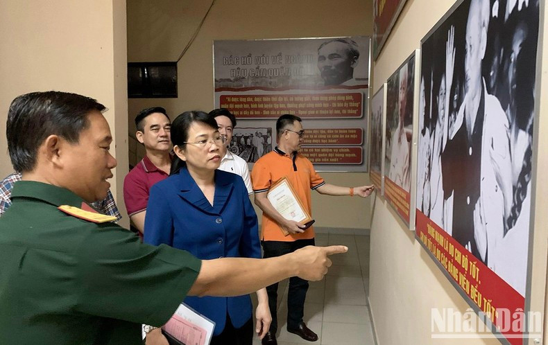 Пространство, связанное с Хо Ши Мином, создано в районе Танфу. Пространство, связанное с Хо Ши Мином, создано в районе Танфу.