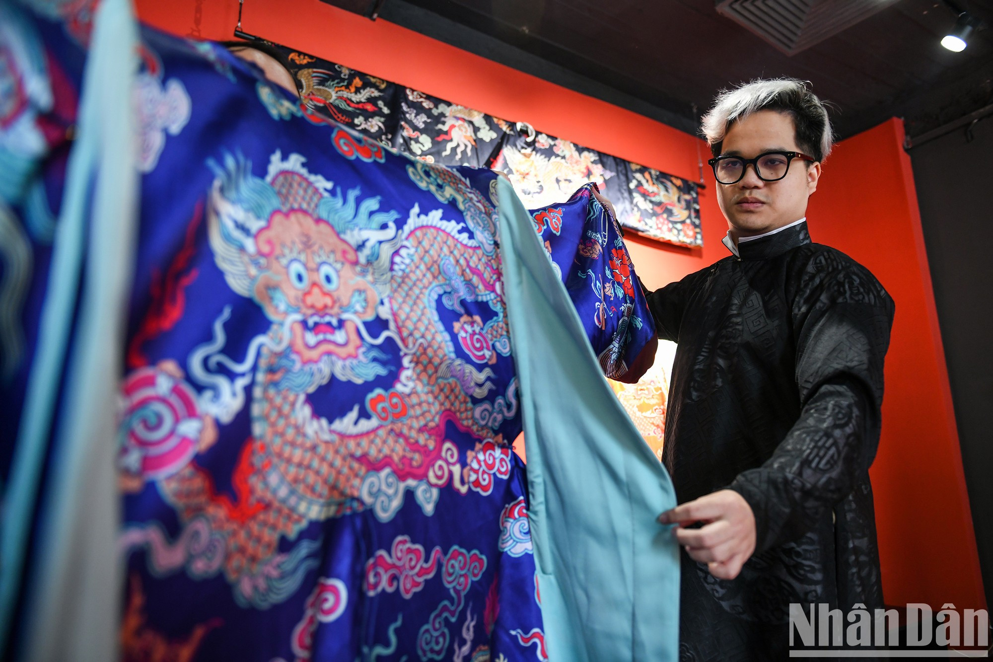 Тщательно отреставрированный образец саркофага.