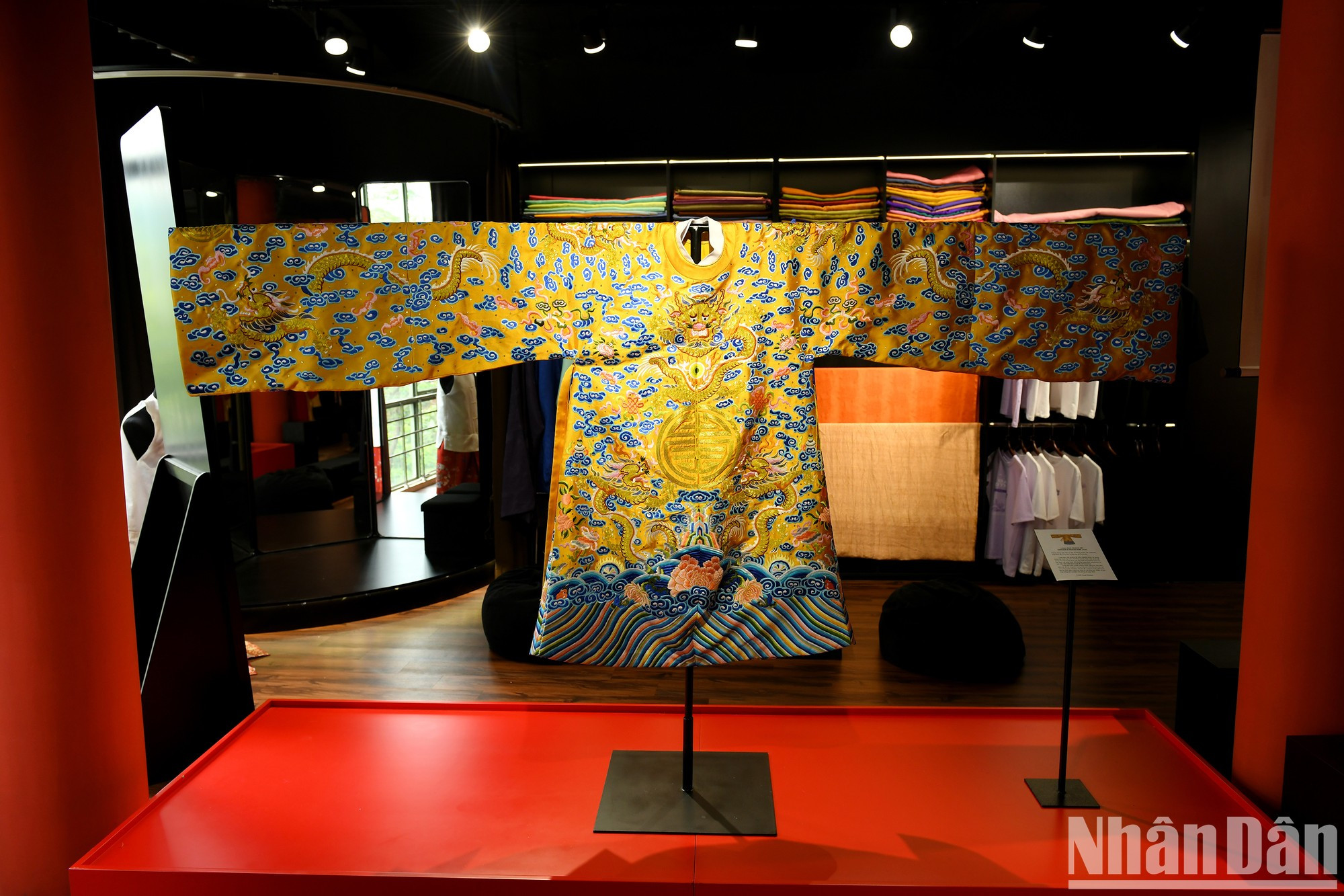 После получения единого чертежа ребята распечатают и сшьют настоящий костюм.