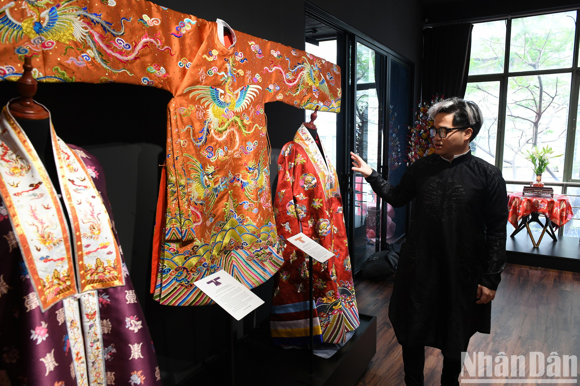 Ву Дык и все члены группы надеются, что им удастся включить древние костюмы в культурные и художественные проекты, получающие широкое распространение в обществе.