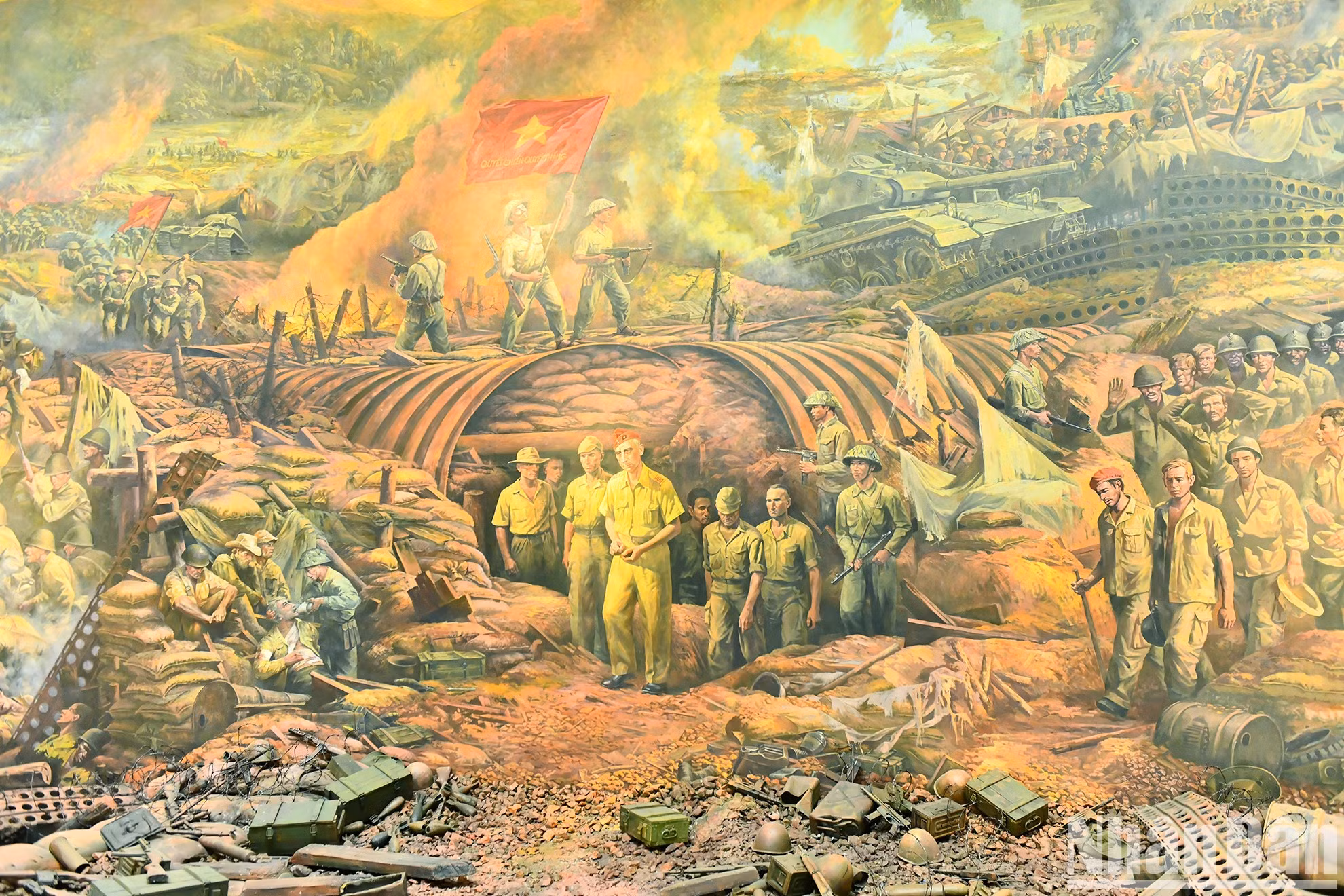 «Победа»: победоносный флаг вьетнамской армии на крыше убежища Командного пункта генерала Де Катри.