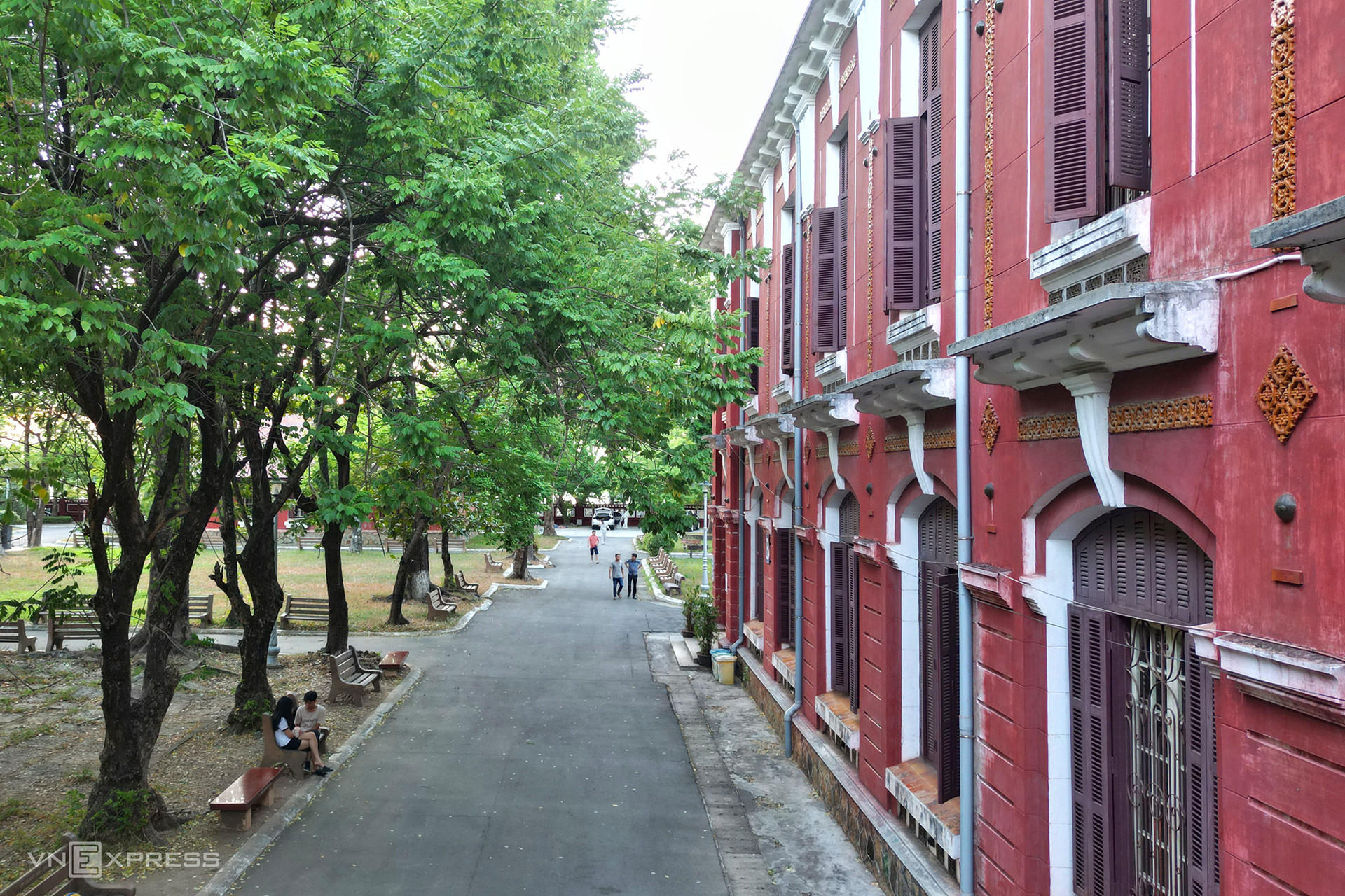 Летом школа Куокхок становится туристическим направлением многих отечественных и иностранных туристов.