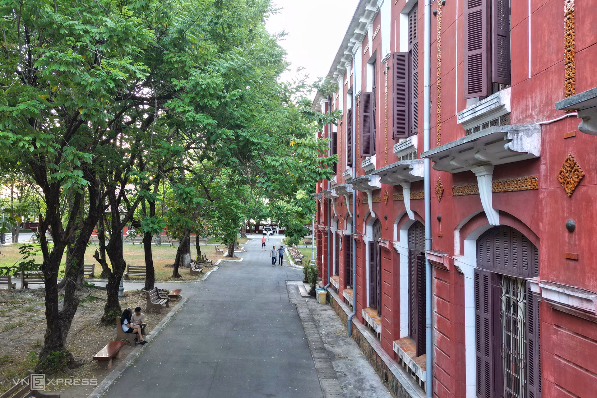 Летом школа Куокхок становится туристическим направлением многих отечественных и иностранных туристов.