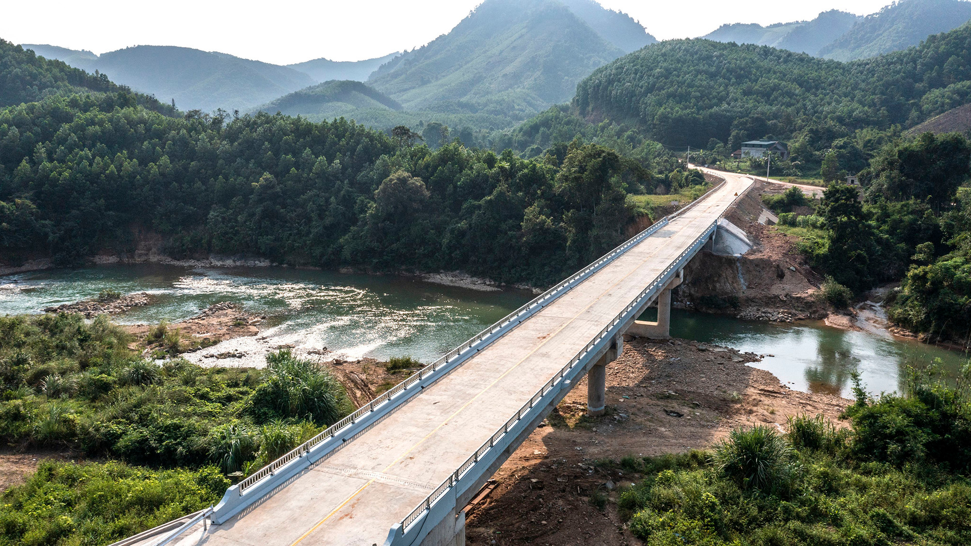 Мост Лангканг в общине Дондак. Мост Лангканг в общине Дондак.