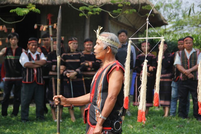 Деревенский старейшина Жечиенг. Деревенский старейшина Жечиенг.