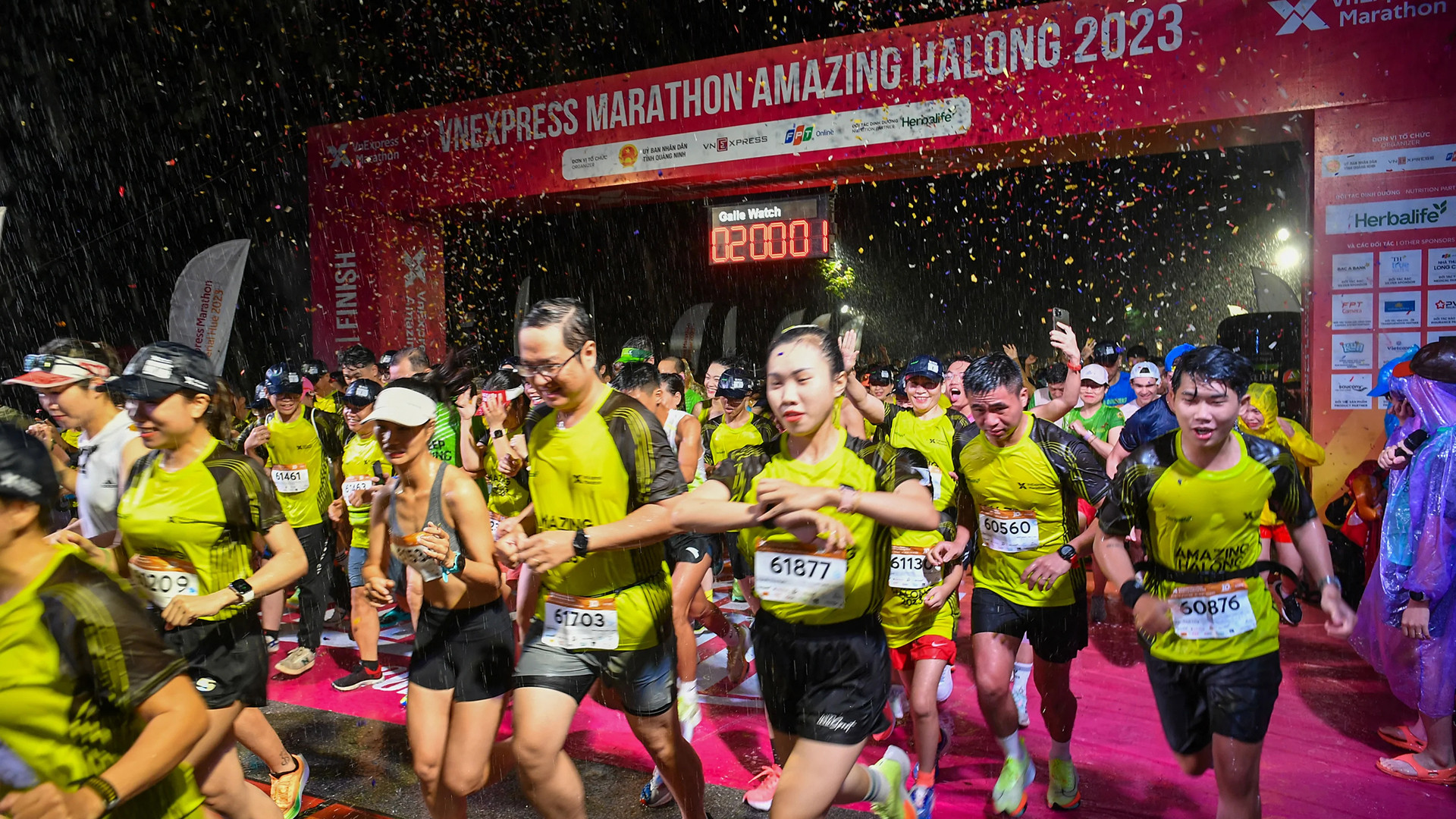 Марафон, проведенный в г. Халонге. Марафон, проведенный в г. Халонге.