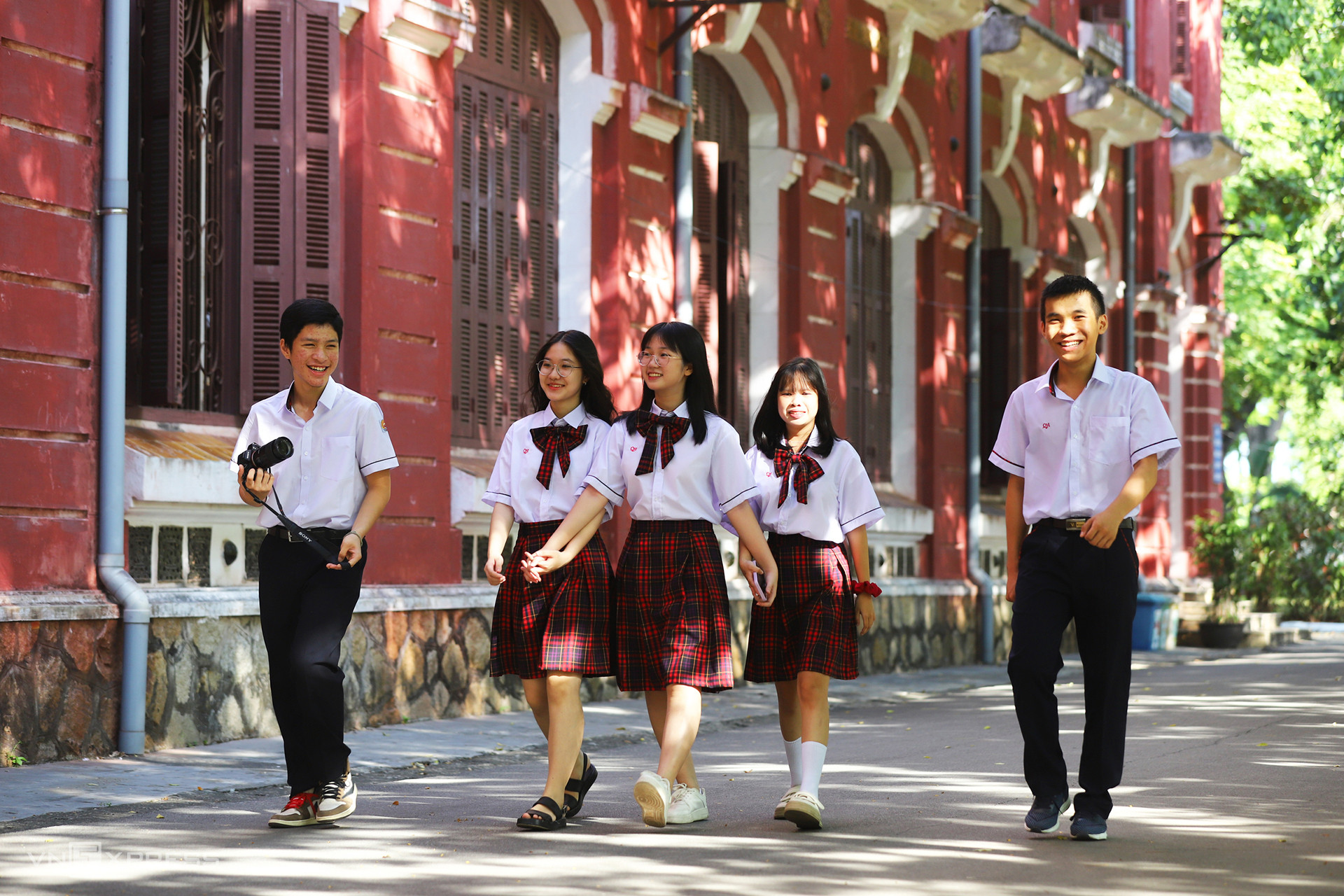 Старинная красота более 120-летней школы, где обучают талантливых людей для страны.