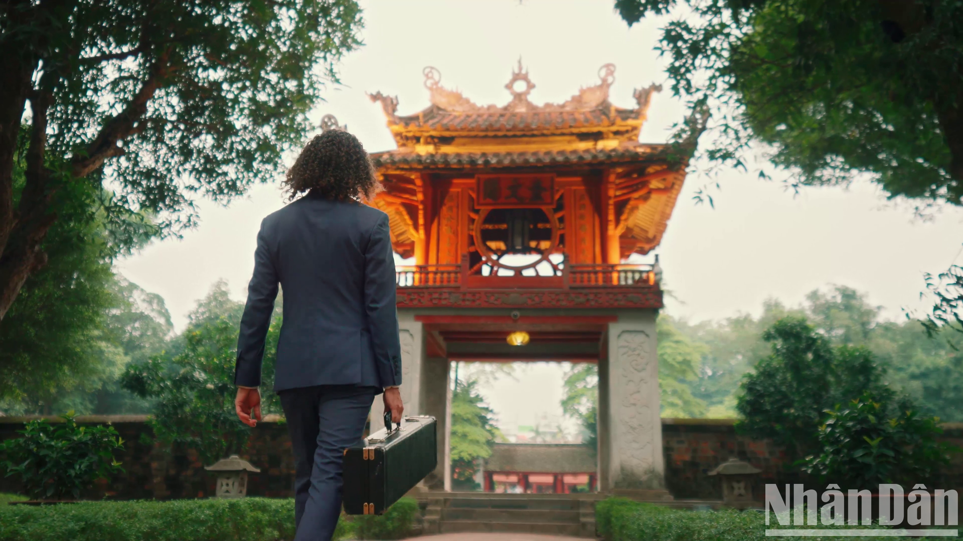 Посещаем Храм литературы Ванмиеу – Куоктыжам, первый университет Вьетнама...