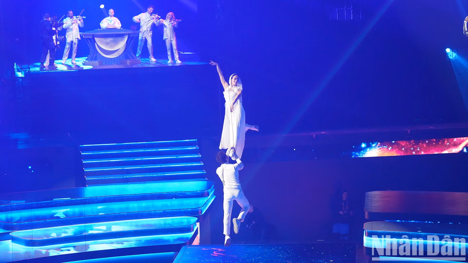 Данное мероприятие представляет собой диалог и поиск взаимопонимания вне зависимости от национальностей, политических взглядов, культурных особенностей. Данное мероприятие представляет собой диалог и поиск взаимопонимания вне зависимости от национальностей, политических взглядов, культурных особенностей.