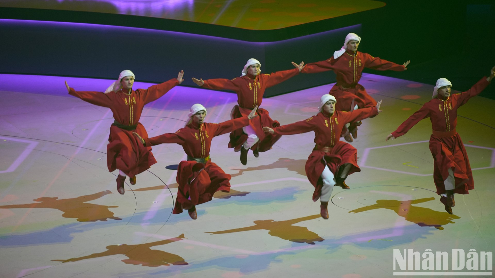 Всемирный фестиваль молодежи – самое масштабное молодежное событие в мире, организованное по Указу Президента России Владимира Путина. Всемирный фестиваль молодежи – самое масштабное молодежное событие в мире, организованное по Указу Президента России Владимира Путина.