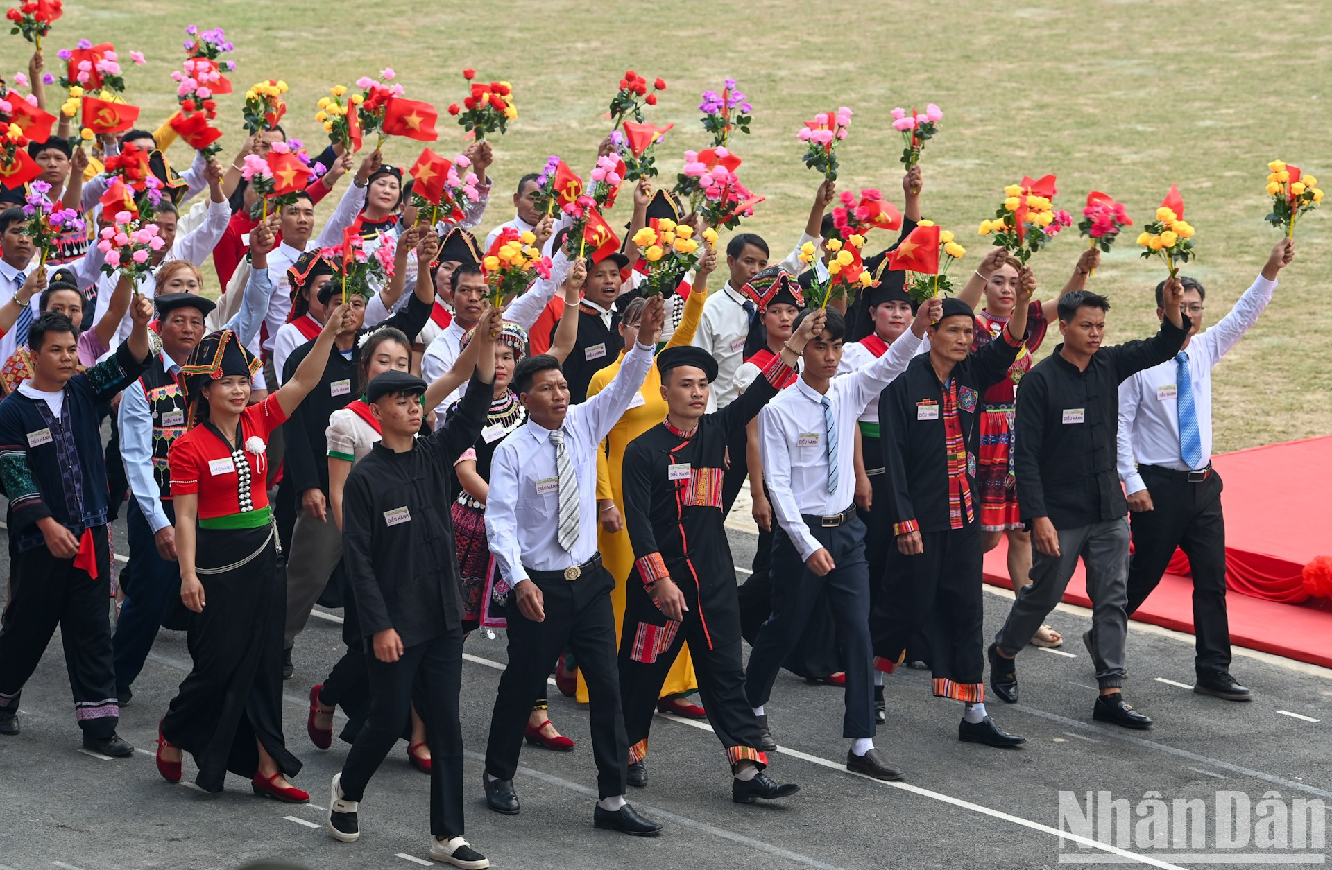Группа представителей северо-западных народностей. Группа представителей северо-западных народностей.