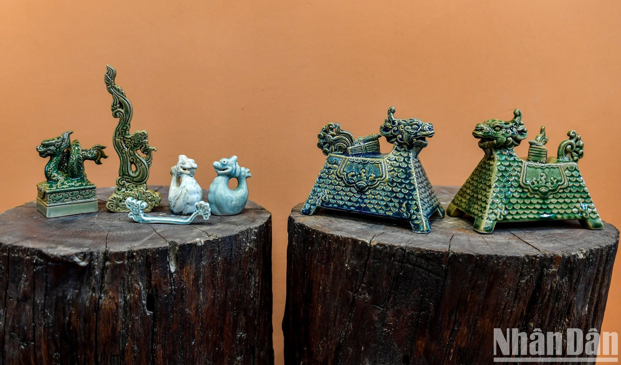 Изделия молодого Чан Ань Ту в форме дракона. Изделия молодого Чан Ань Ту в форме дракона.