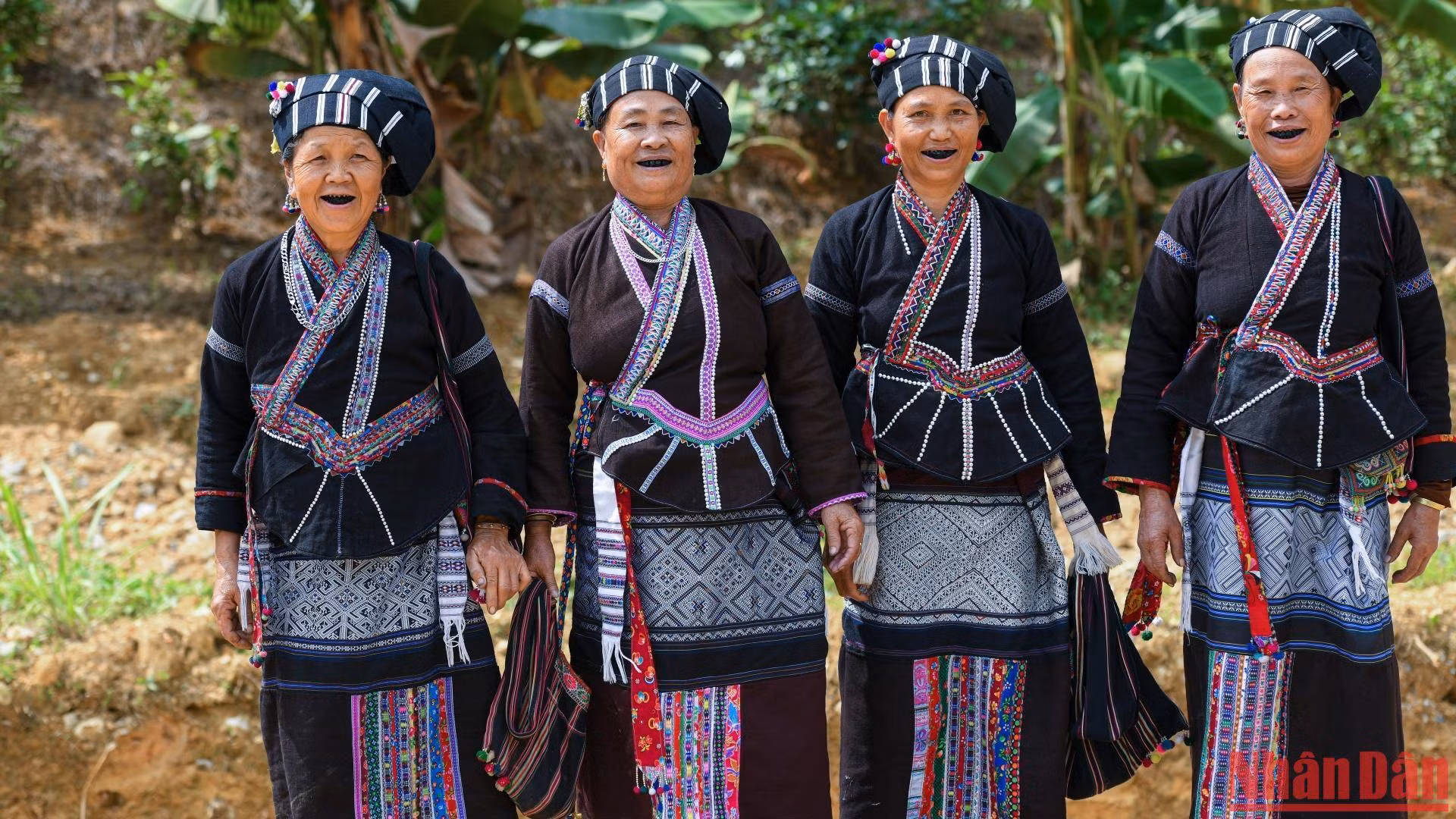 Народность Лы