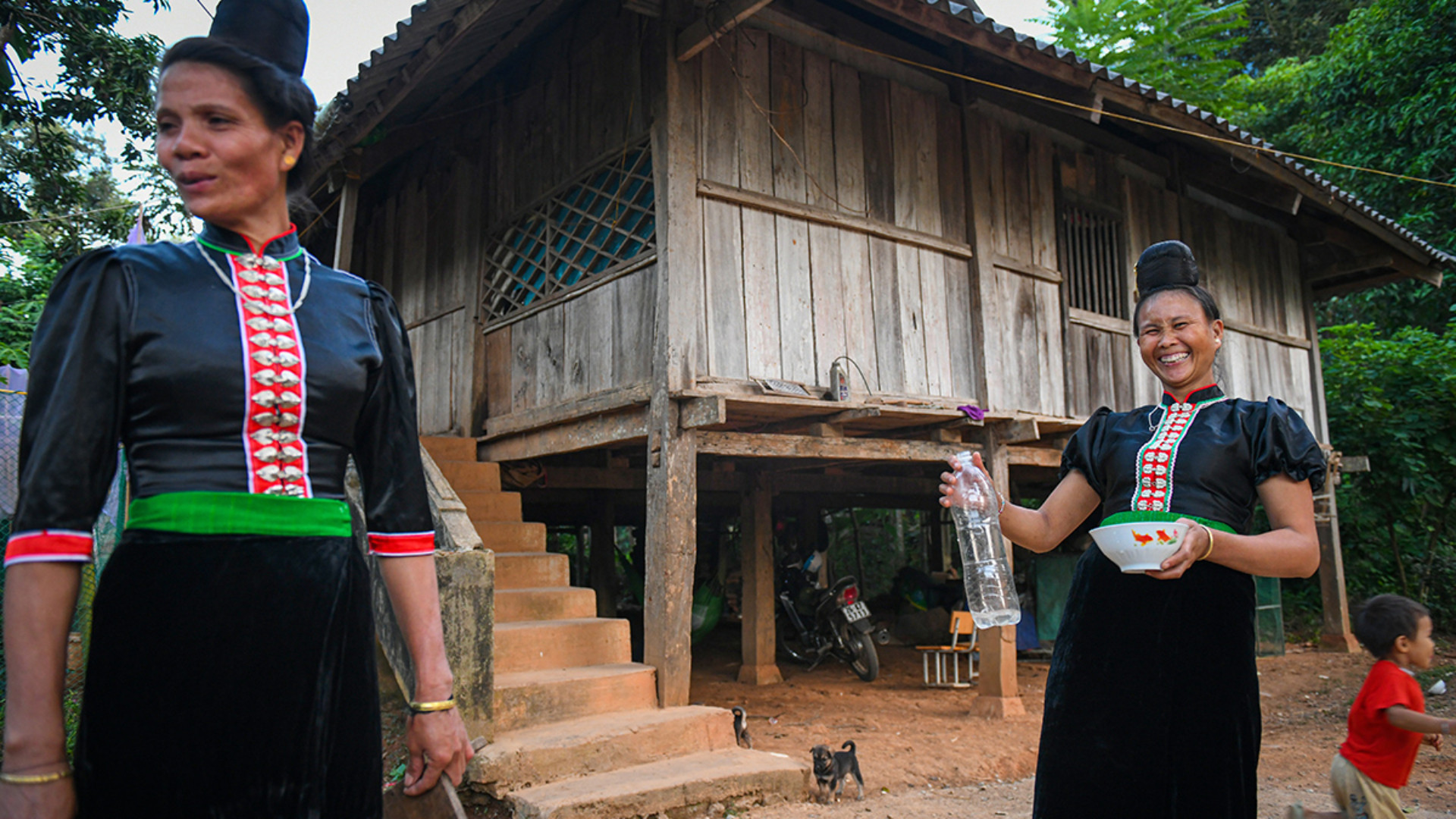 Дом на сваях представителей народности Лаха. Фото: Тхань Дат Дом на сваях представителей народности Лаха. Фото: Тхань Дат