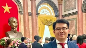 Фам Кхань Нам — главный редактор журнала «Хыонгвьет» в Федеративной Республике Германия. Фото: ВИА