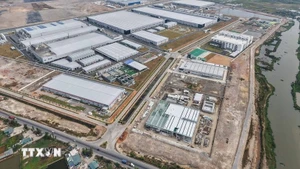 Индустриальный парк Шонгкхоай (Куангйен) привлекает множество предприятий для инвестиций и производства, создавая рабочие места для местного населения. Фото: ВИА.