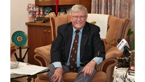 Профессор Карл Тайер из Академии сил обороны Австралии при Университете Нового Южного Уэльса. Фото: ВИА