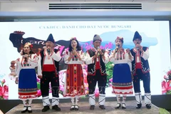 Художественный номер на церемонии. Фото: ВИА