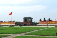 Бадинь является крупнейшей площадей страны. Фото: vietnamtourism.com