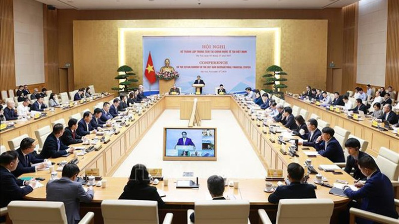 vna-potal-thu-tuong-chu-tri-hoi-nghi-tham-van-ve-thanh-lap-trung-tam-tai-chinh-quoc-te-tai-viet-nam-stand-5.jpg