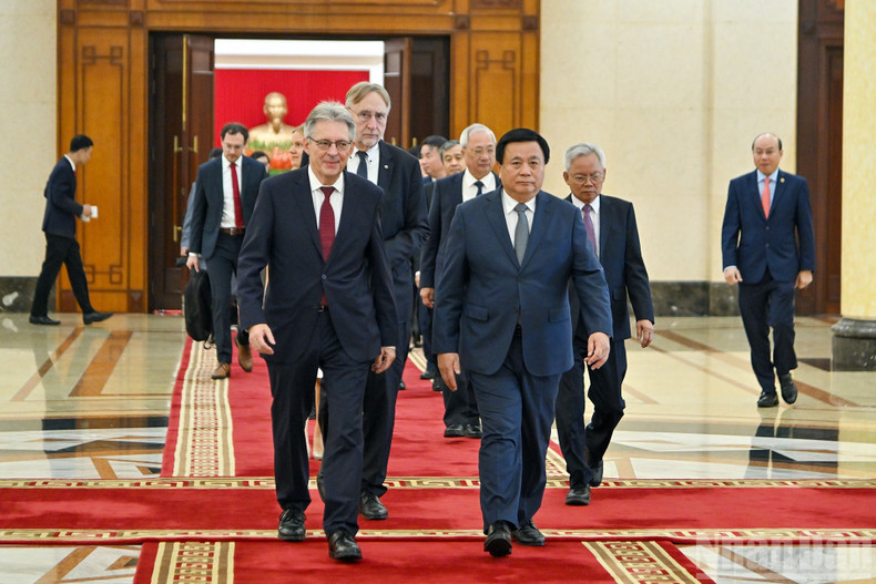 Делегации КПВ и СДПГ на диалоге. image-2025-10-29t181304912.jpg