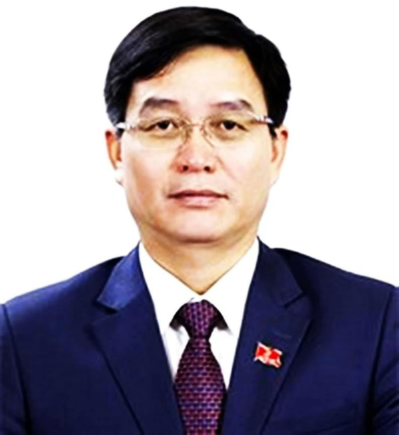 ЧЛЕН ЦК КПВ, СЕКРЕТАРЬ ПАРТКОМА ПРОВИНЦИИ ДАКЛАК НГУЕН ДИНЬ ЧУНГ ЧЛЕН ЦК КПВ, СЕКРЕТАРЬ ПАРТКОМА ПРОВИНЦИИ ДАКЛАК НГУЕН ДИНЬ ЧУНГ