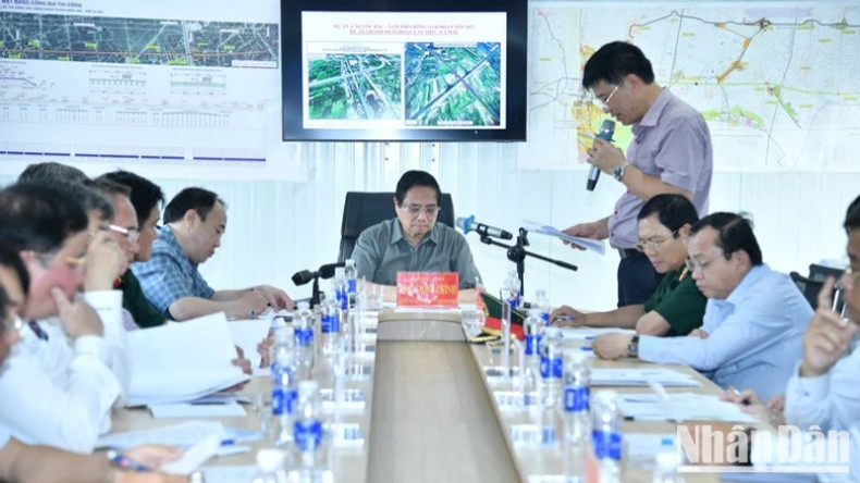 Общий вид рабочей встречи. Фото: Тхань Жанг Общий вид рабочей встречи. Фото: Тхань Жанг