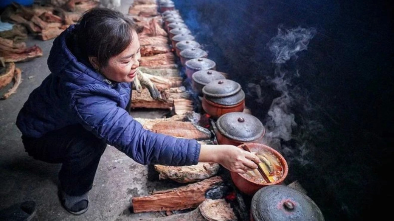 Этот процесс требует постоянного контроля, чтобы горшок не пересыхал.