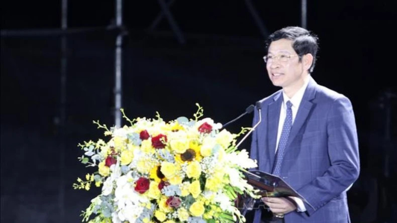 Заместитель министра культуры, спорта и туризма Хо Ан Фонг выступает с речью. Заместитель министра культуры, спорта и туризма Хо Ан Фонг выступает с речью.