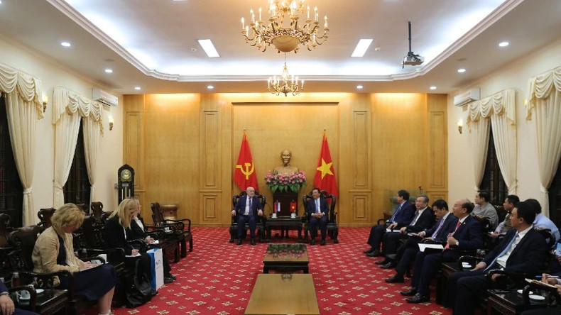 Общий вид встречи. Фото: Хай Данг Общий вид встречи. Фото: Хай Данг