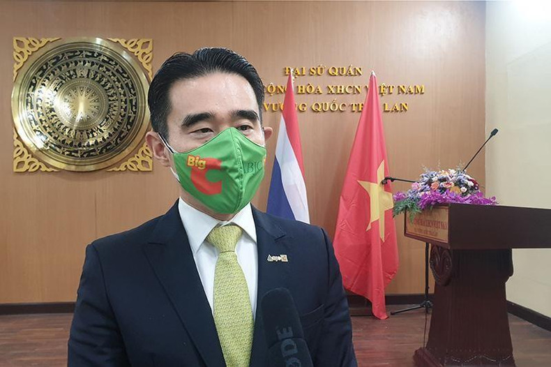 Председатель, главный исполнительный директор корпорации «Berli Jucker» Асвин Течаджареонвикул.