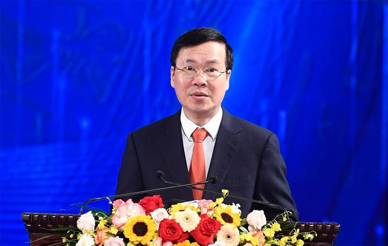 Постоянный член Секретариата ЦК КПВ Во Ван Тхыонг выступает на церемонии. Фото: qdnd.vn Постоянный член Секретариата ЦК КПВ Во Ван Тхыонг выступает на церемонии. Фото: qdnd.vn