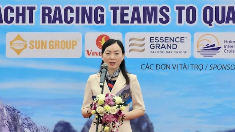 Заместитель директора Департамента туризма Куангниня Нгуен Тхюй Йен выступает на церемонии. Заместитель директора Департамента туризма Куангниня Нгуен Тхюй Йен выступает на церемонии.