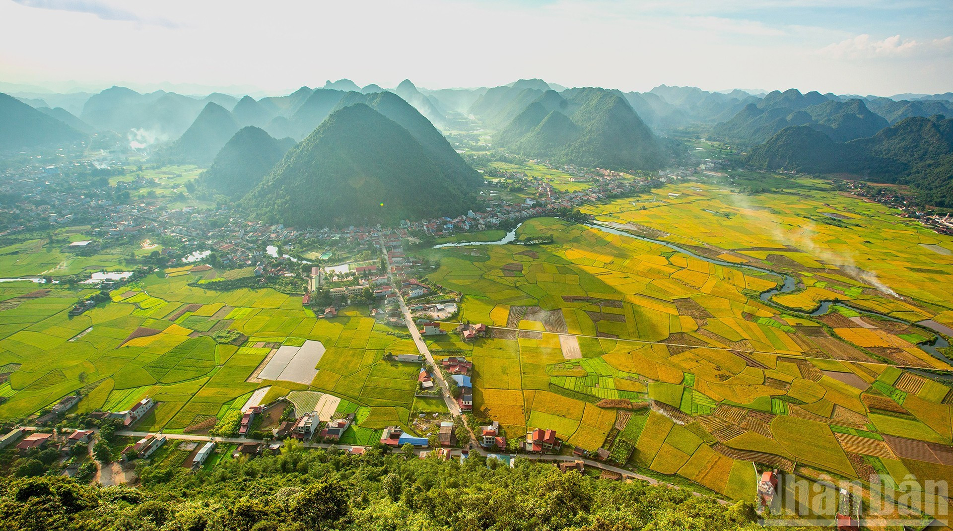 Послеполуденное солнце Бакшона.