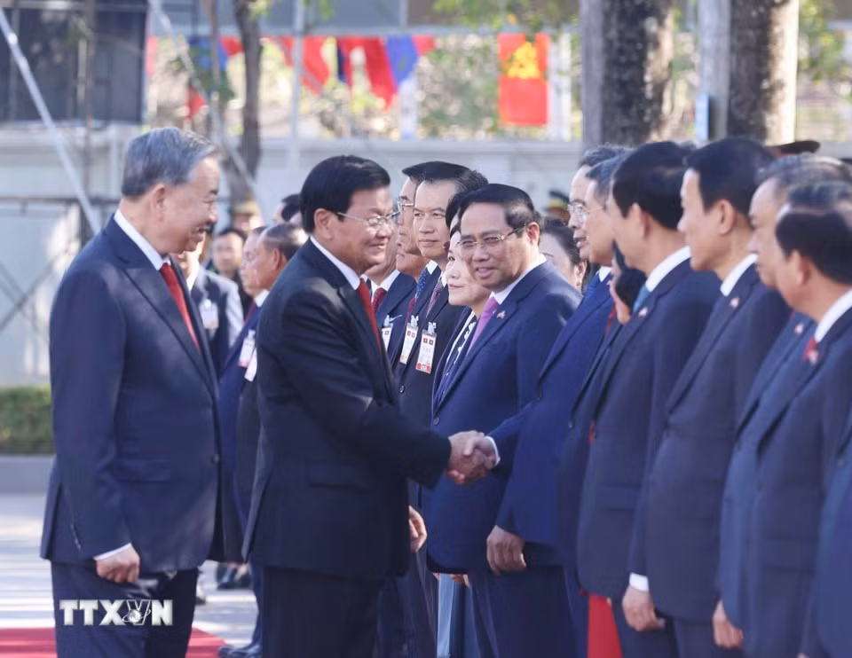0502-tong-bi-thu-le-don-tham-lao-14.jpg