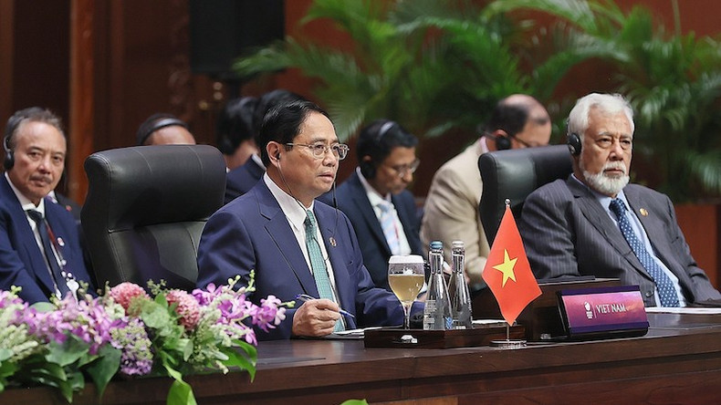 Премьер-министр Фам Минь Тьинь на 24-м саммите АСЕАН-Южная Корея. Фото: ВИА Премьер-министр Фам Минь Тьинь на 24-м саммите АСЕАН-Южная Корея. Фото: ВИА