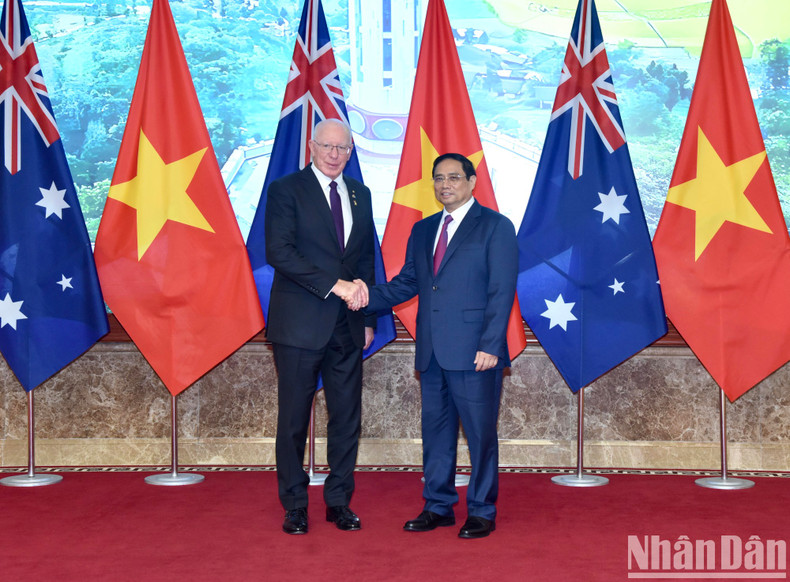 Премьер-министр Фам Минь Тьинь и Генерал-губернатор Австралии Дэвид Херли. Фото: Чан Хай Премьер-министр Фам Минь Тьинь и Генерал-губернатор Австралии Дэвид Херли. Фото: Чан Хай
